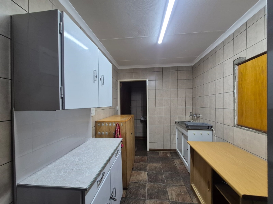 Commercial Property for Sale in Sasolburg Industrial Zone 2 Free State
